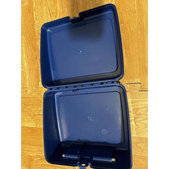 Atlantis Vintage Disney Lunchbox - Picture 5 of 8